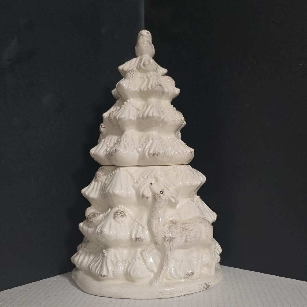 Cracker Barrel Frosted Woods Christmas Tree Cookie Jar